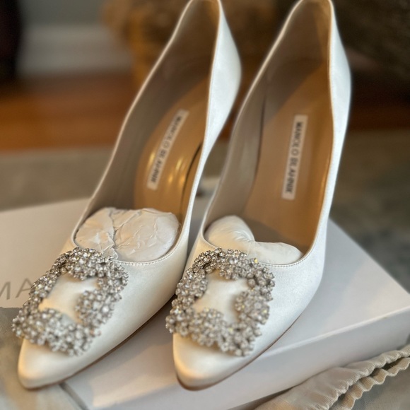 MANOLO BLANKKS (blue & ivory) brand new - Picture 6 of 7